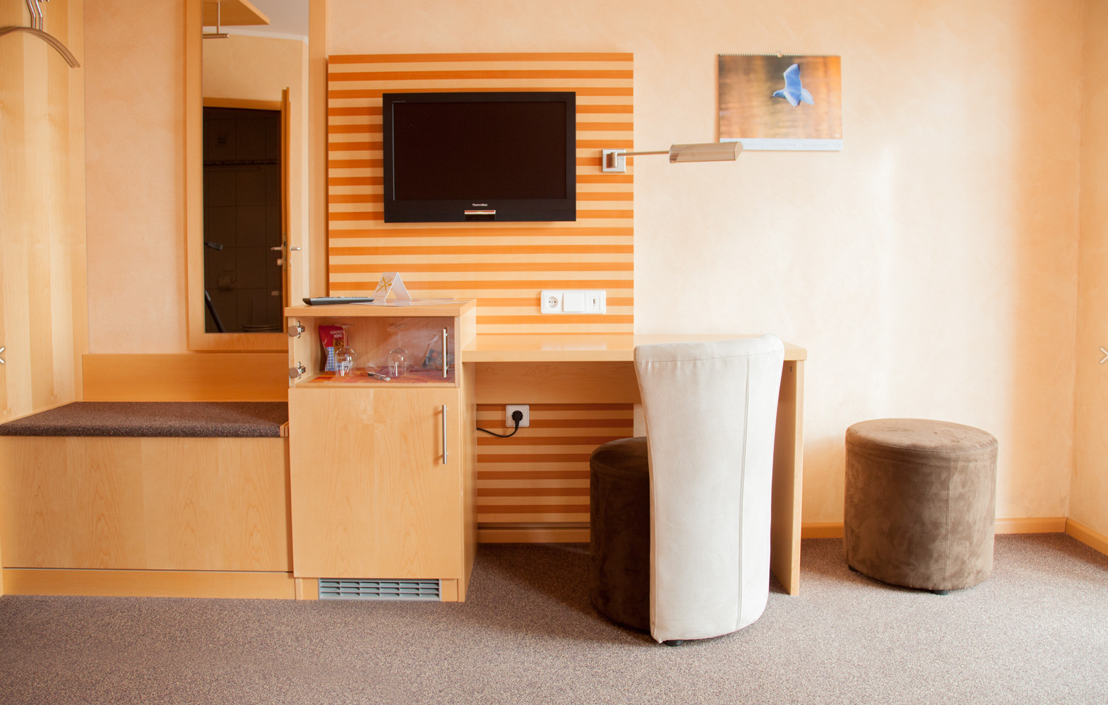 Gästezimmer Schreibtisch Bio Weingut Muehlmichel Kirchheim Pfalz